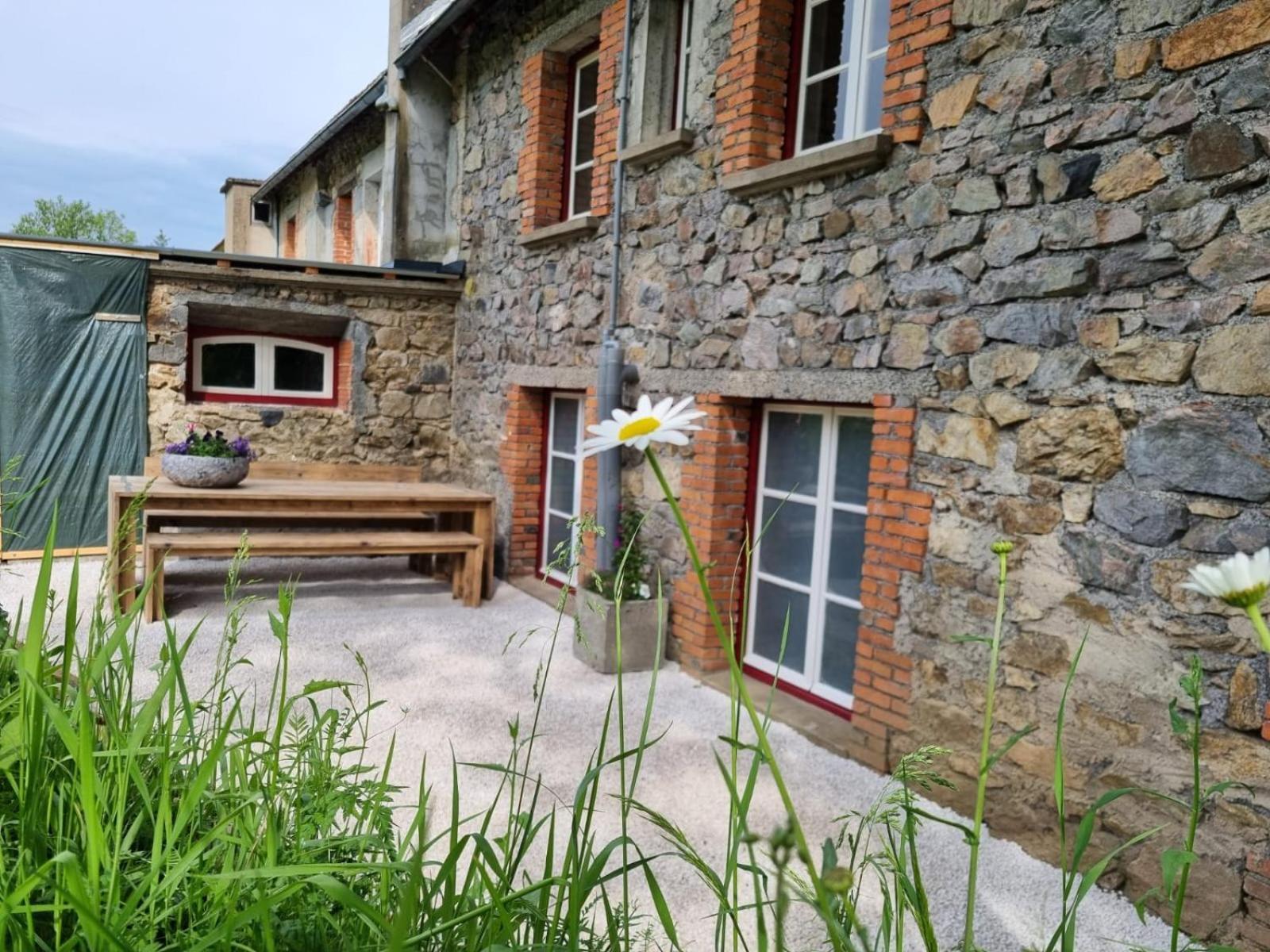 Le Montaurier Combrailles Exterior foto